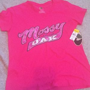 Pink mossy oak T-shirt